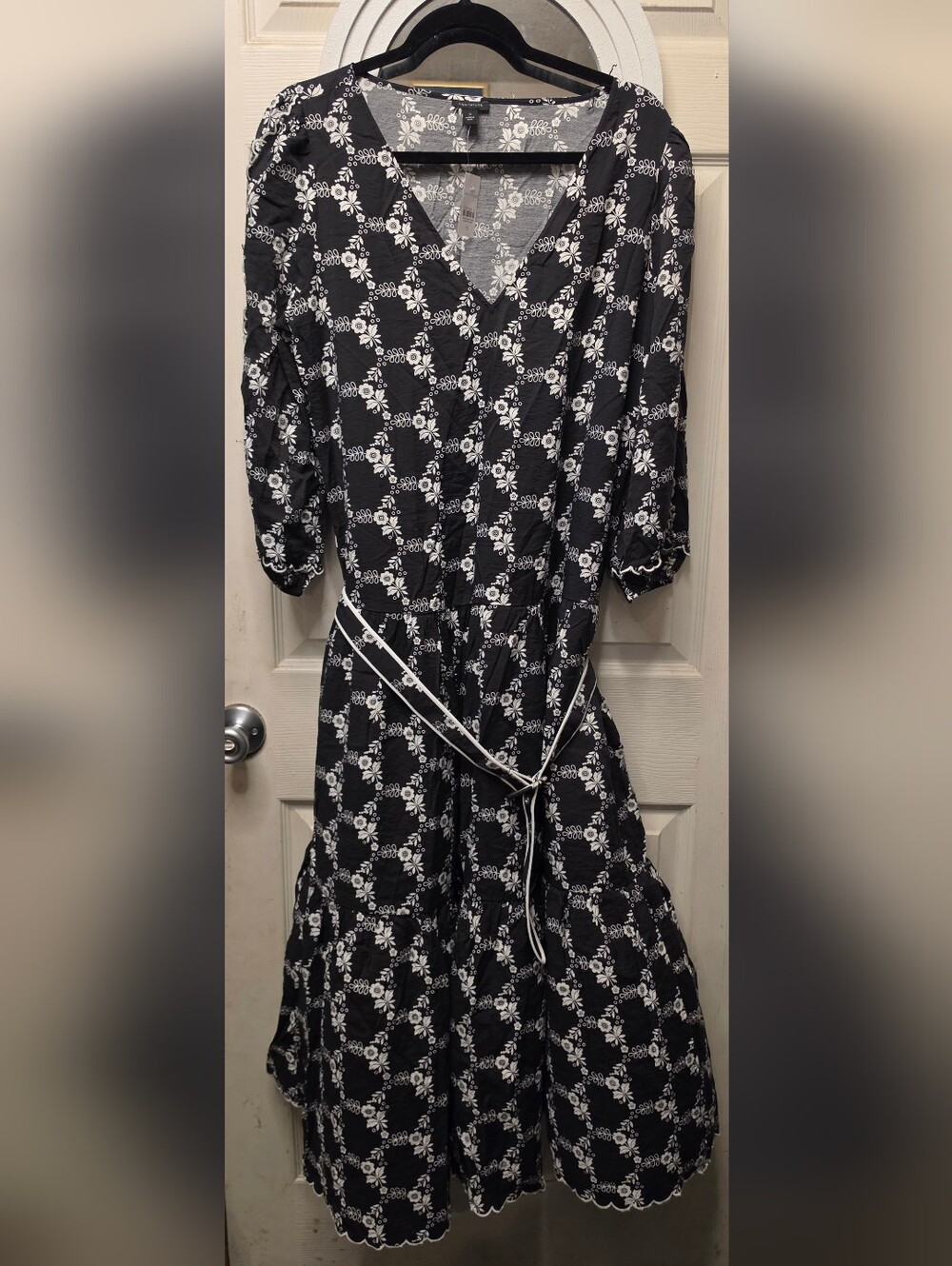 Ann Taylor Black Midi Dress with White Floral Print - Picture 2 of 6